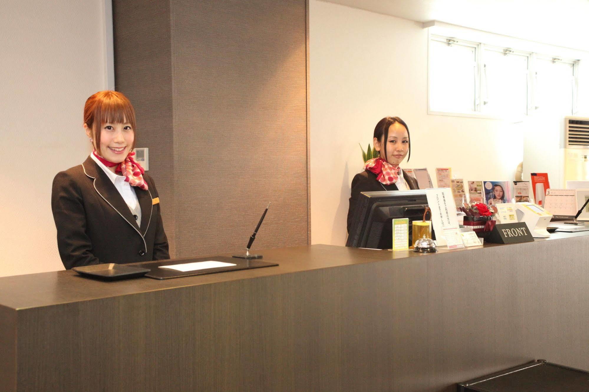 Frame Hotel Sapporo Buitenkant foto
