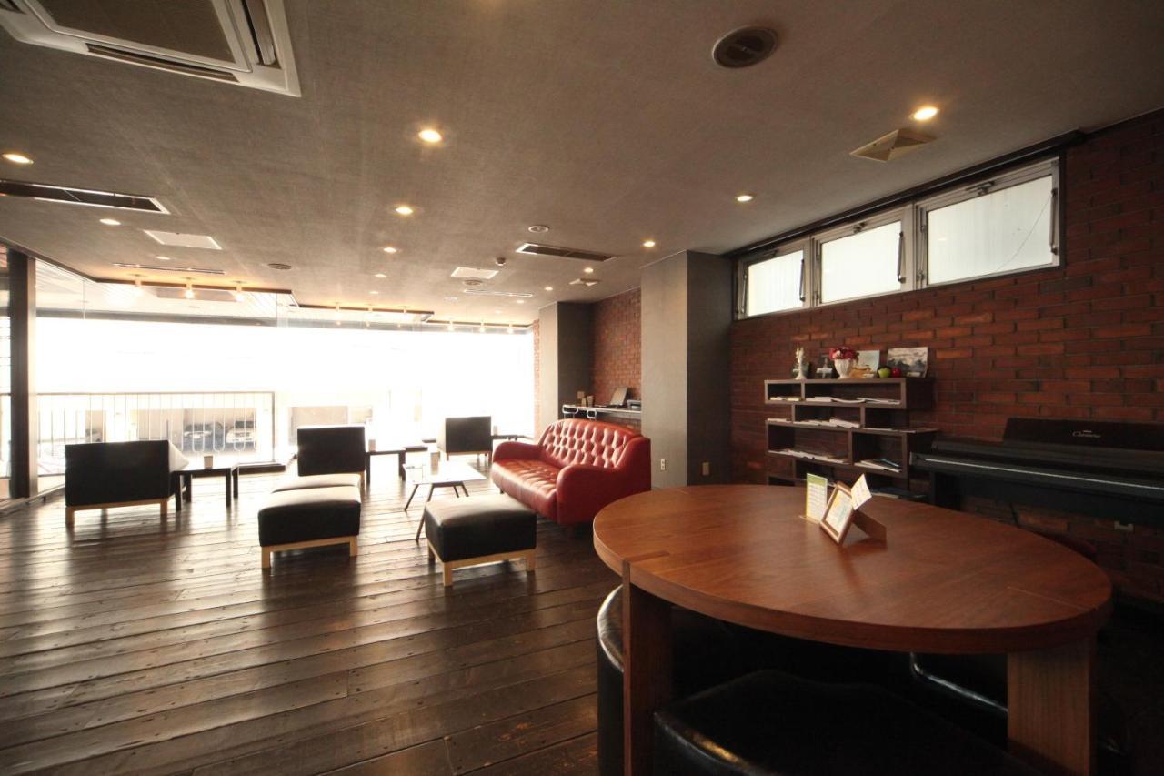 Frame Hotel Sapporo Buitenkant foto